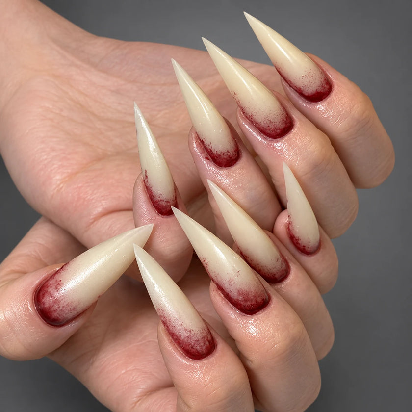 Uñas postizas con efecto ensangrentado